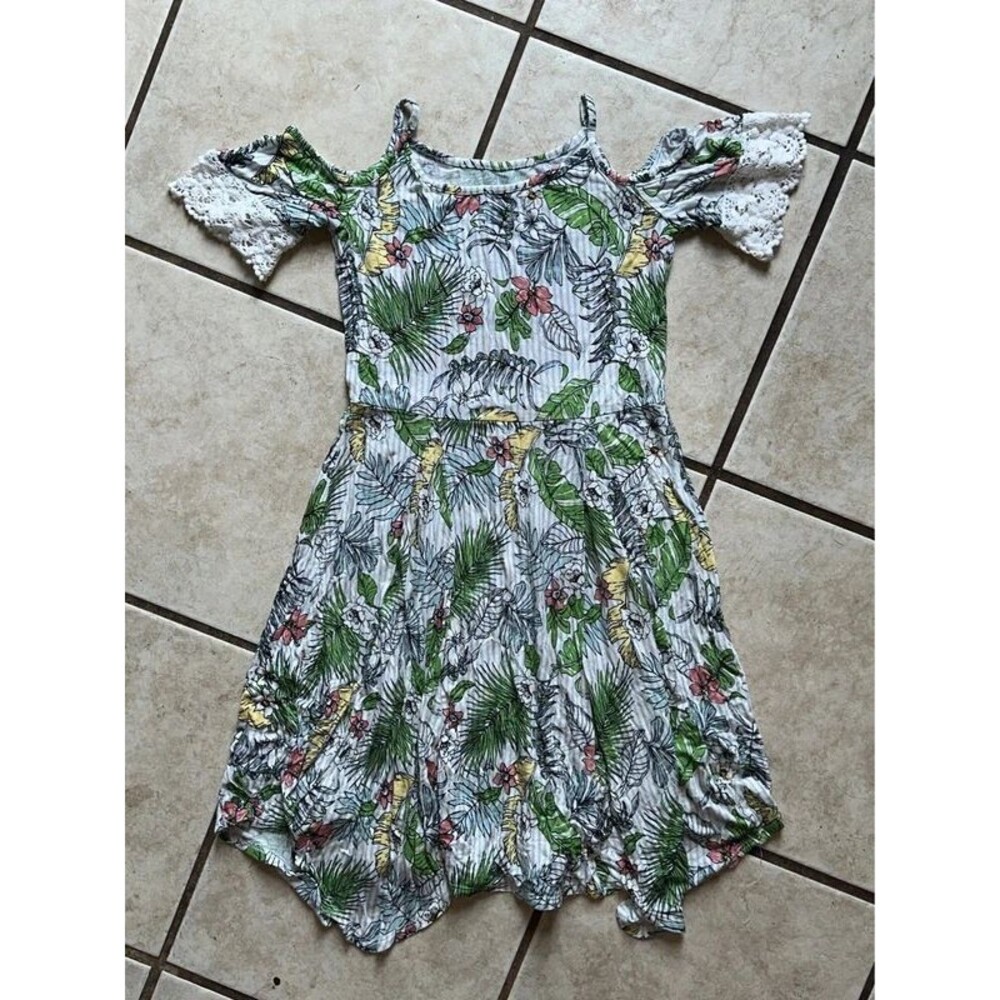 Girls Floral Art Class Dress Size Medium